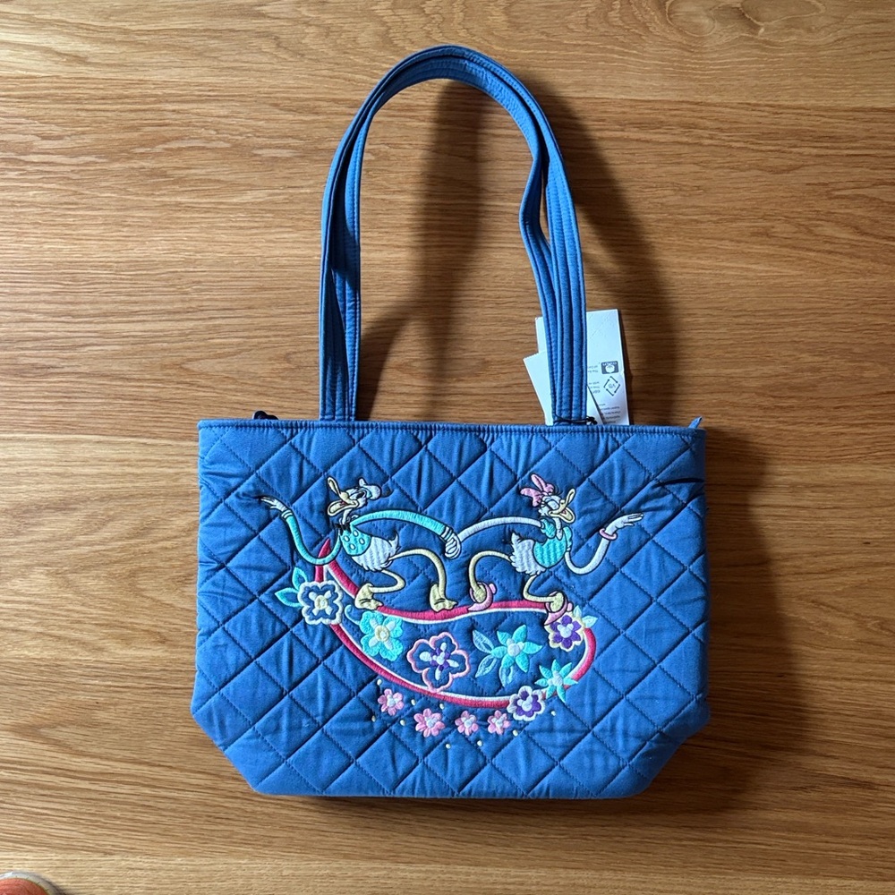 Vera Bradley Donald and Daisy quilted purse